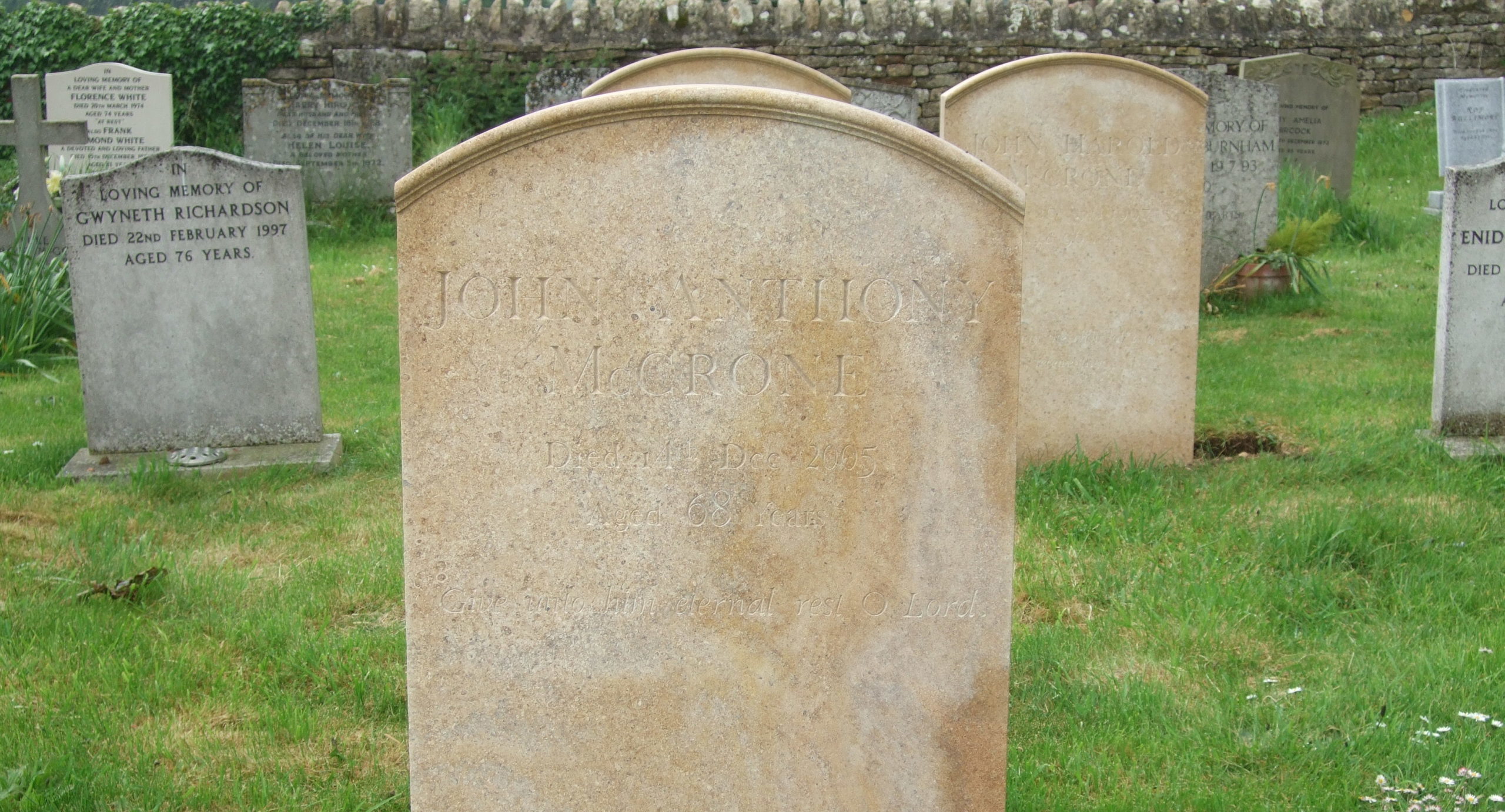 memorials & letter cutting